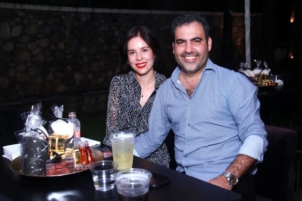 Rebeca Caballero y Raymundo Páez