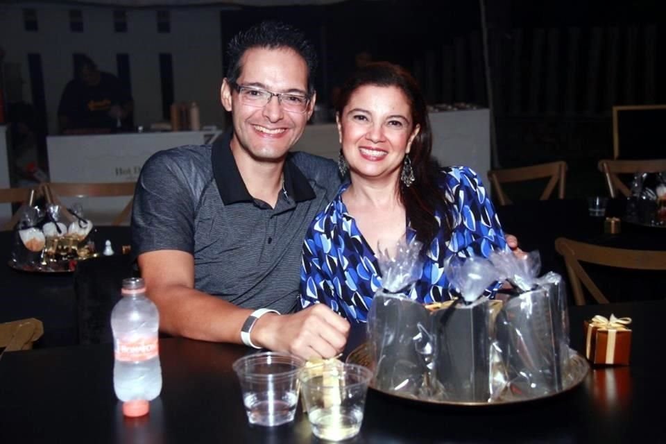 Ramiro Ayala y Yamile Cardoza