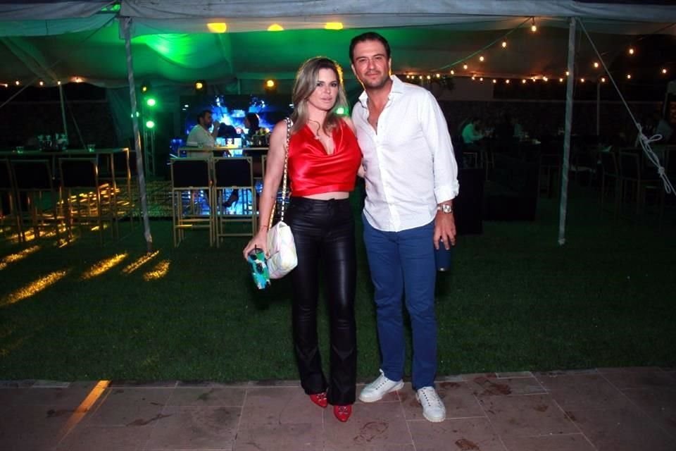 Gabriela Valdés y Emmanuel Le Bon