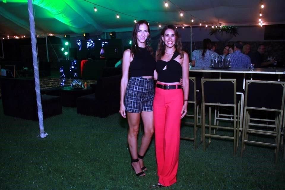 Melissa Falcón y Roxana Valdés