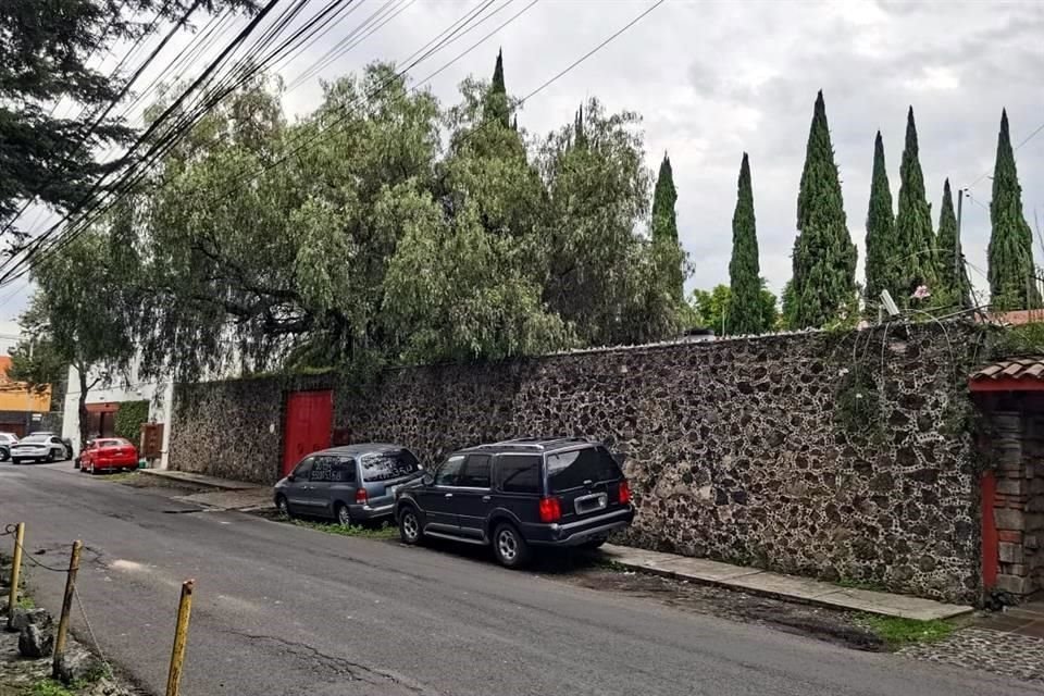 Los hombres fueron atacados por sujetos armados que viajaban en una camioneta y en una motocicleta.