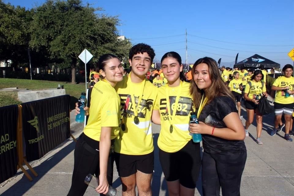 Valeria Treviño, Bruno Garza, María José Montes y Eugenia Chavarría