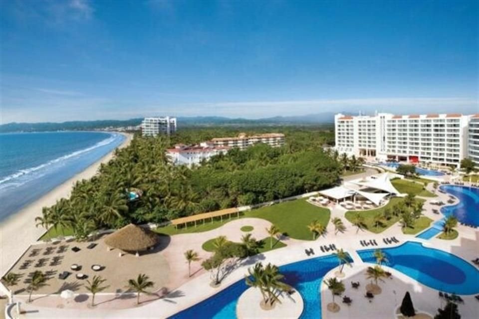 Invita al confort, lujo y wellness a tus próximas vacaciones frente al mar, de la mano de Wyndham Alltra Riviera Nayarit.