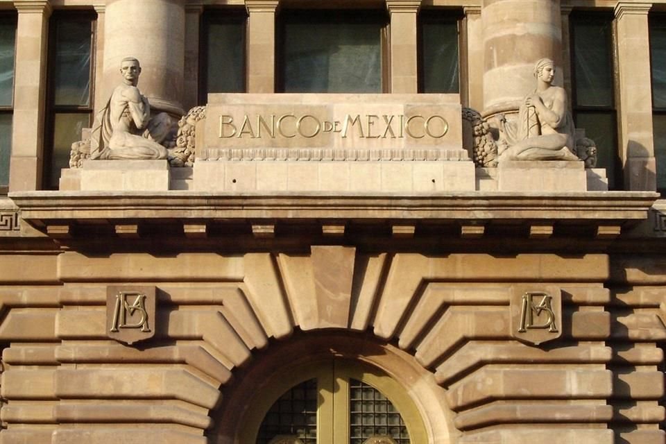 Banxico anticipa una compleja recuperación regional.