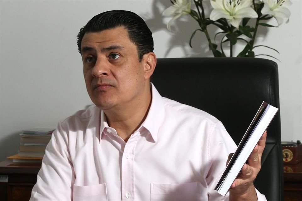 José María Martínez Martínez, Diputado coordinador de la fracción de Morena.