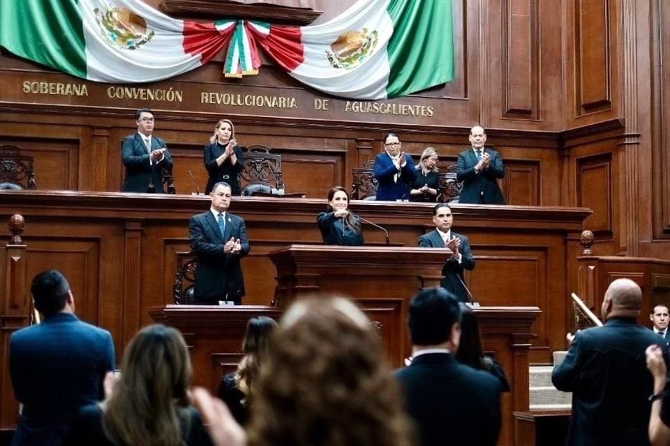 Teresa Jiménez asumió como Gobernadora de Aguacalientes.