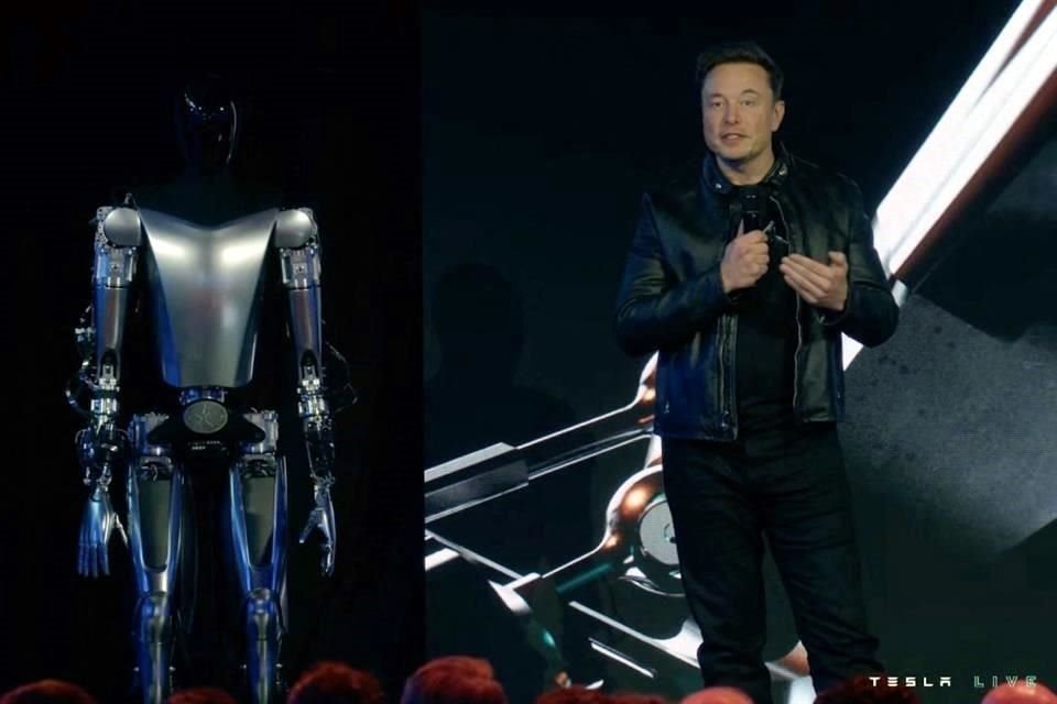 Elon Musk presentó a Optimus, el robot humanoide.