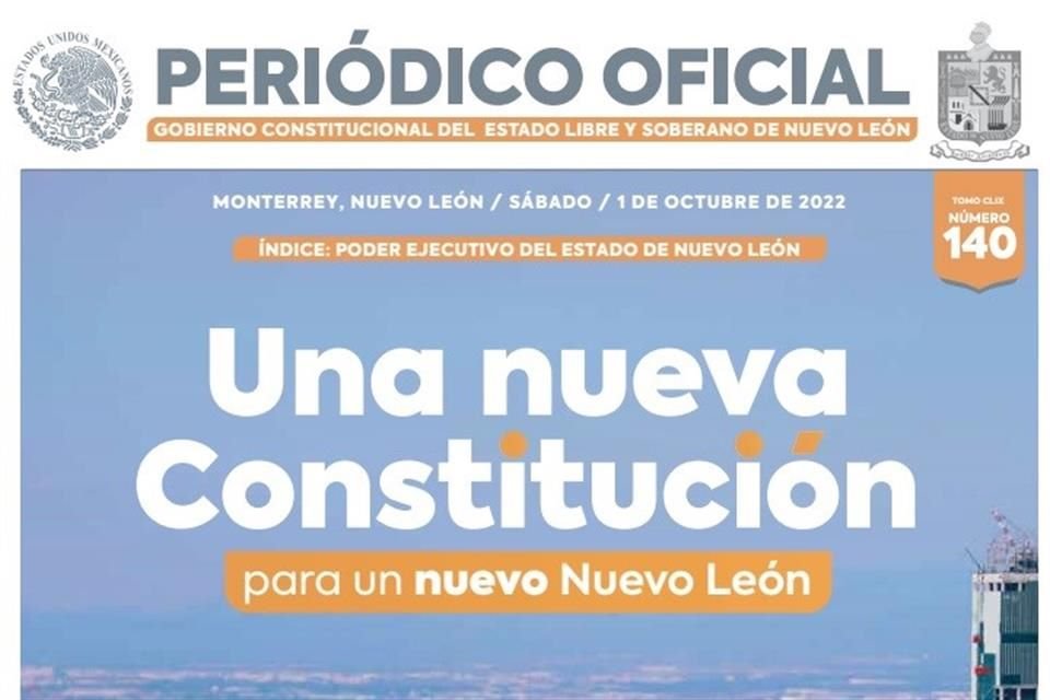 El documento publicado presume una portada a color de El Obispado con la tipografía utilizada en la Administración actual con la leyenda 'Una nueva Constitución para un nuevo Nuevo León'.