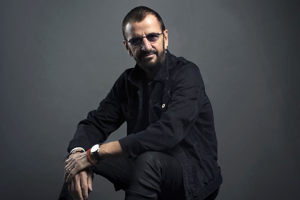 Confirman que el cantante Ringo Starr dio positivo a Covid-19 tras el anuncio de una enfermedad que lo llevó a cancelar conciertos.