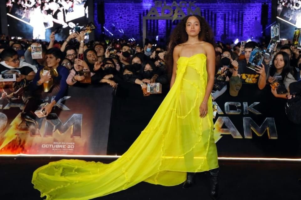 Quintessa Swindell es Cyclone en la película. Deslumbró con este vestido en la alfombra negra de la cinta.