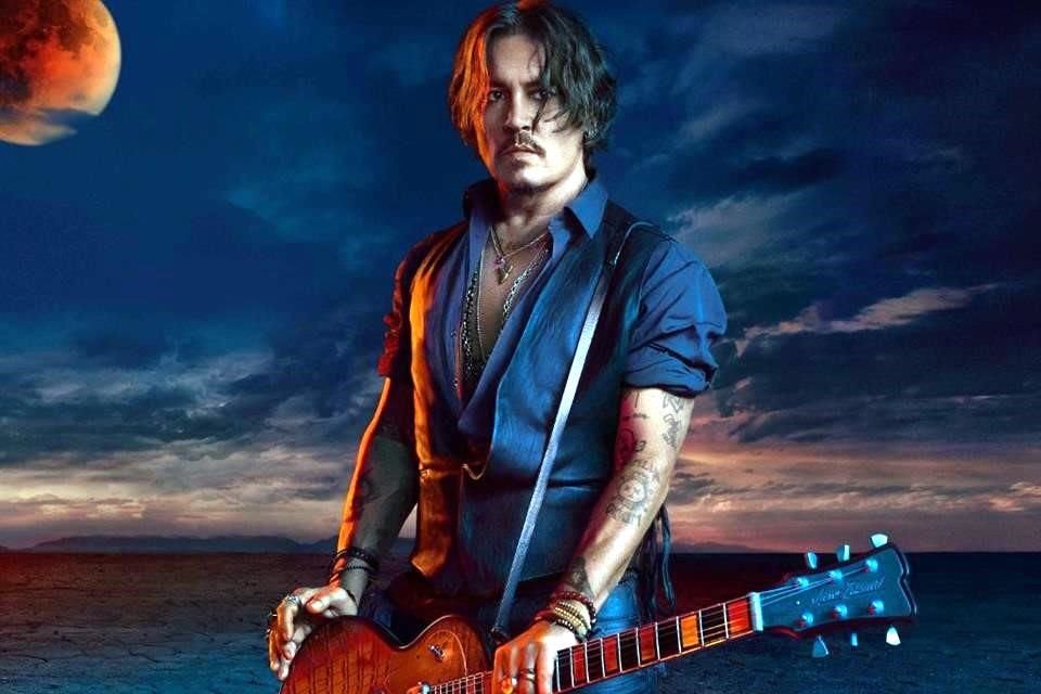 El actor Johnny Depp ya comenzó su gira con el guitarrista Jeff Beck donde sus abogados se han encargado de acompañarlo.