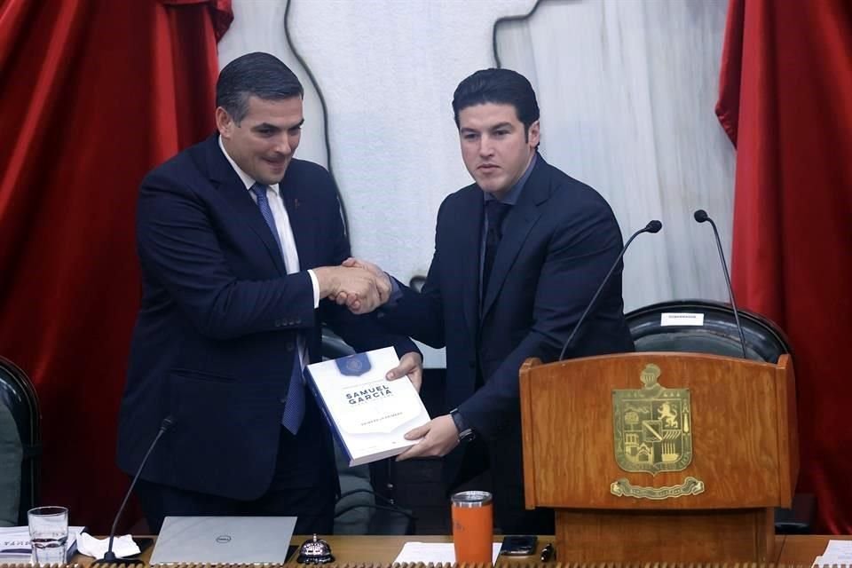 Mauro Guerra, presidente del Congreso local, y el Gobernador Samuel García.