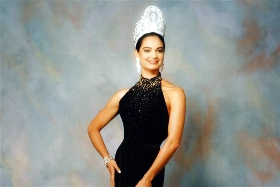 Lupita Jones, quien fue Miss Universo 1991, dijo que el certamen le ha dado herramientas para ser una mujer líder en la vida.
