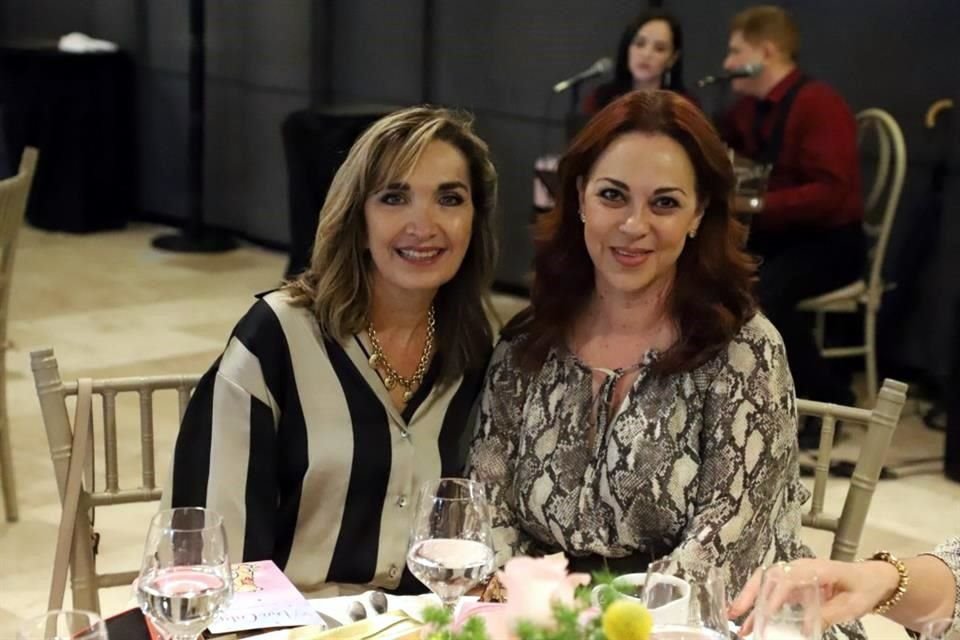 Nancy de Coronado y Vicky de Iga