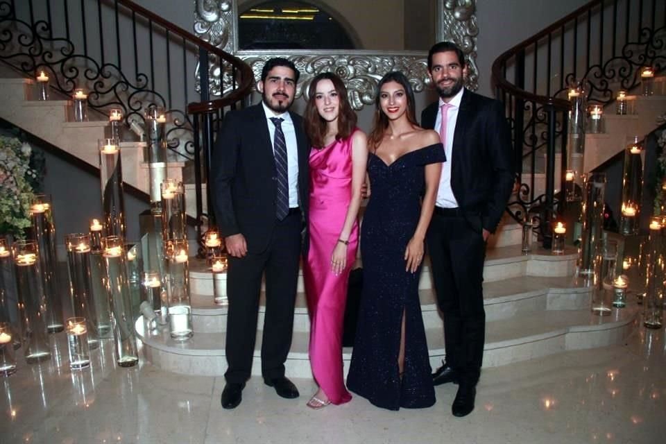 Samuel García, Paola Martínez, Karla Riojas y José Lamas