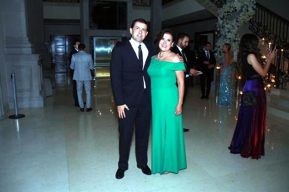 Mario Alberto Cantú Yeverino y María Luisa Gutiérrez de Cantú