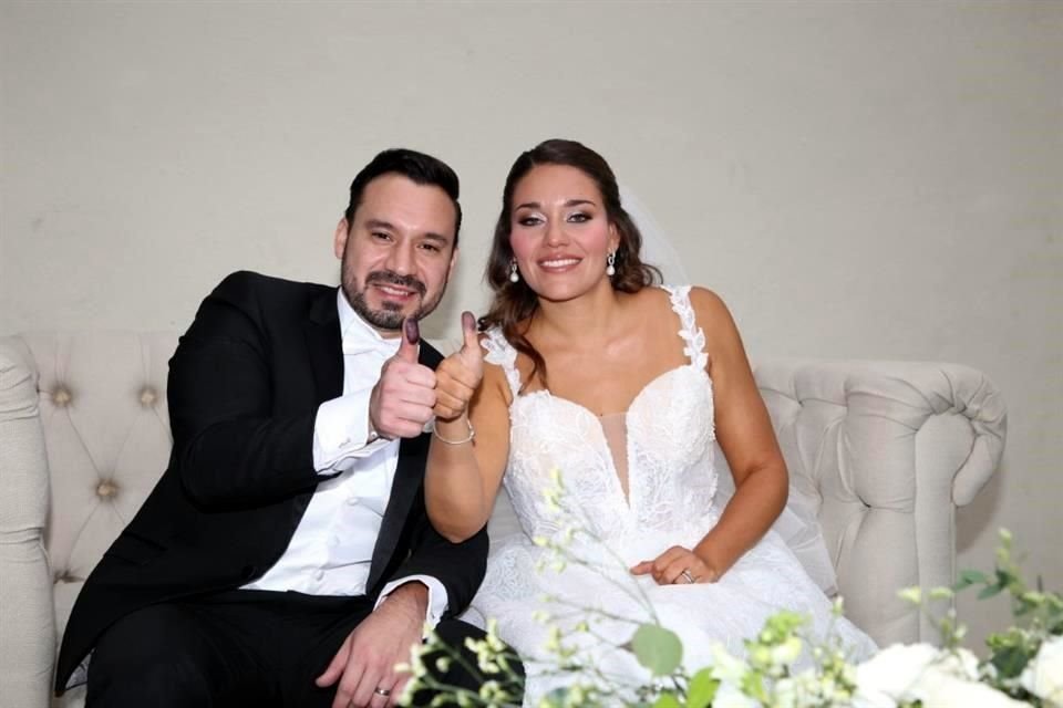 Alejandro Reyna Romero y Mariana Buenrostro Teja