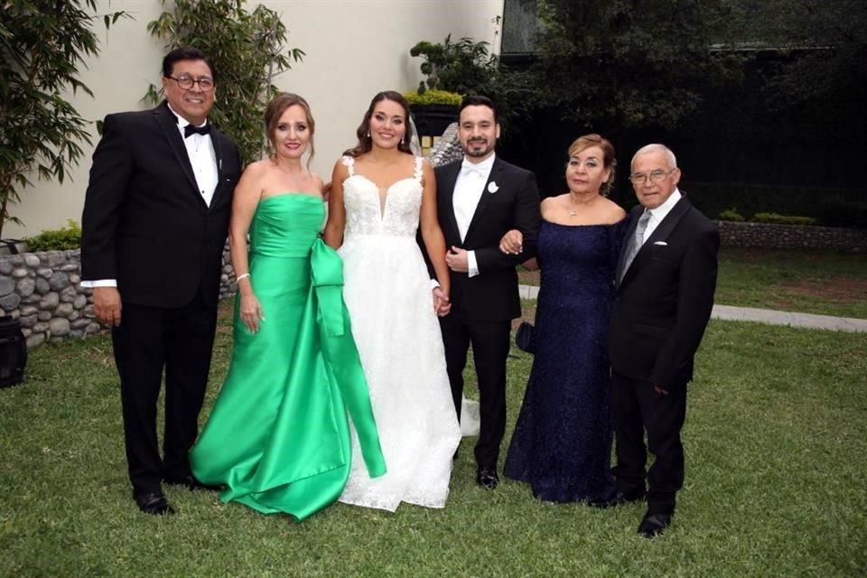 Iván Buenrostro Flores, Claudia Teja de Buenrostro, Mariana Buenrostro Teja, Alejandro Reyna Romero, Martha Romero de Reyna y Ramiro Reyna Torres