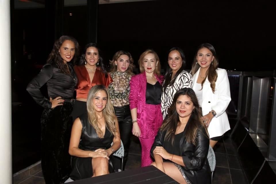 Brenda Reyes, Ana Lilia Torruco, Sandy Hernández, Cynthia Garza Ochoa, Isela Leal, Anette Garza, Celem Luna y Addie Pérez