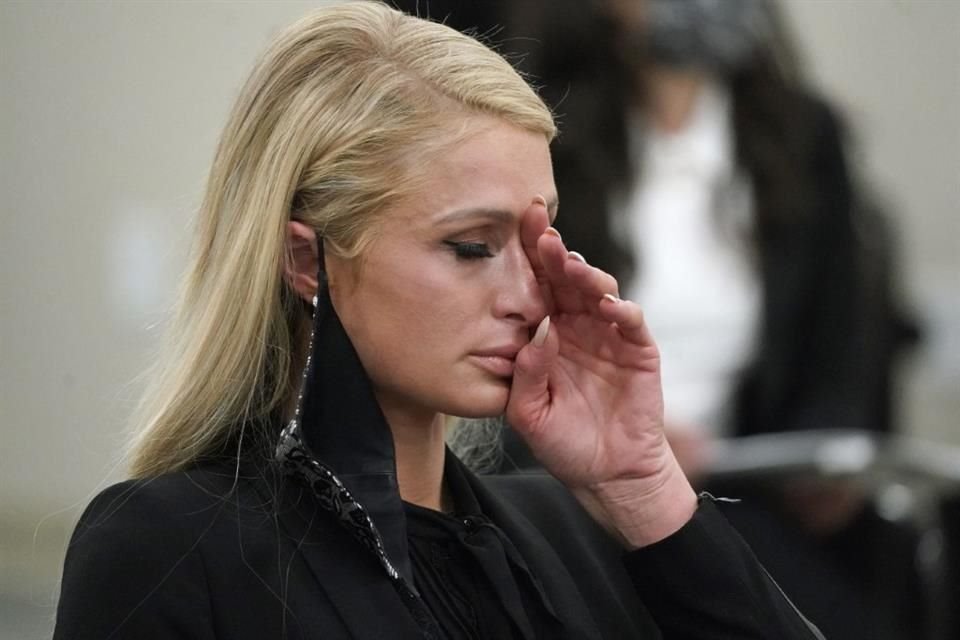 La socialité Paris Hilton reveló el caso de abuso sexual que vivió durante su estancia en un internado cuando era adolescente.