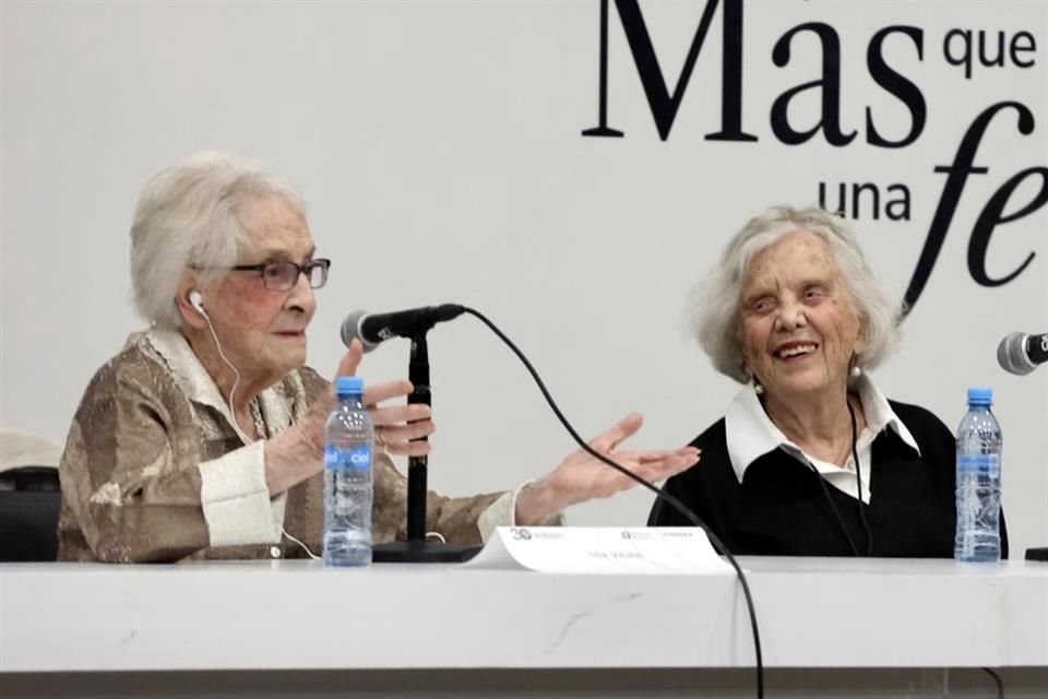 La escritora mexicana Elena Poniatowska y la poeta uruguaya Ida Vitale tuvieron un encuentro histórico en la FIL.