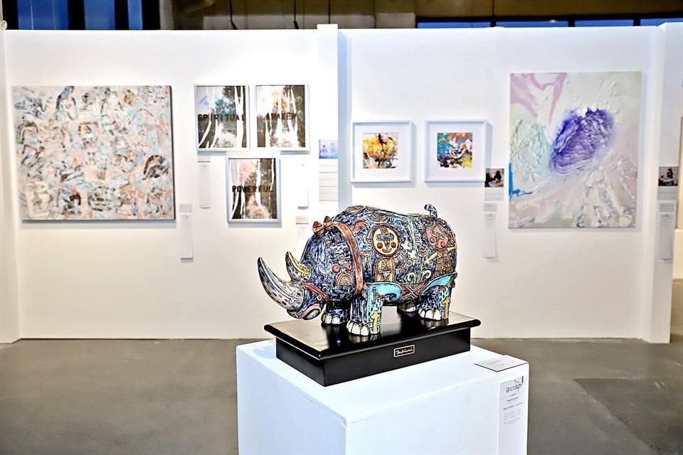 Obra de la subasta silenciosa en  la décimo novena exposición<br>'Al Encuentro de lo Sensible' a beneficio del Instituto Nuevo Amanecer.