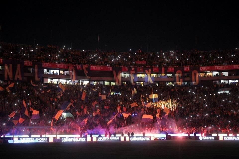 Así recibió la afición a Tigres.