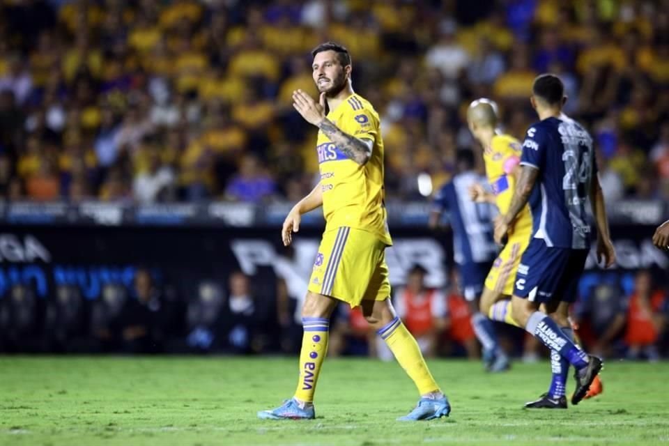 La imágenes del primet tiempo en el Tigres-Pachuca que terminó sin goles.