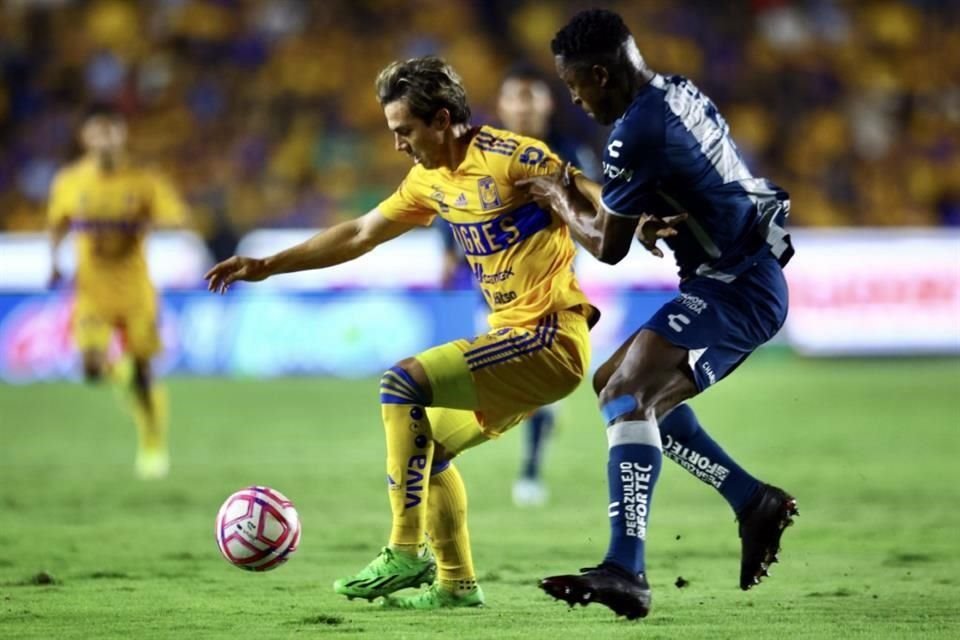 La imágenes del primet tiempo en el Tigres-Pachuca que terminó sin goles.