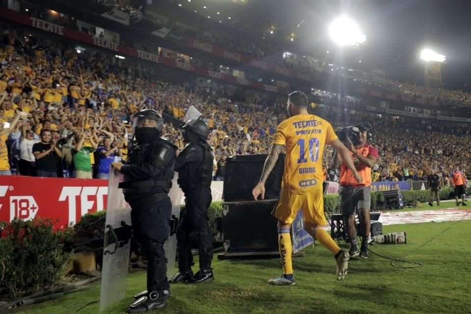 Imágenes del gol de Gignac sobre Pachuca.