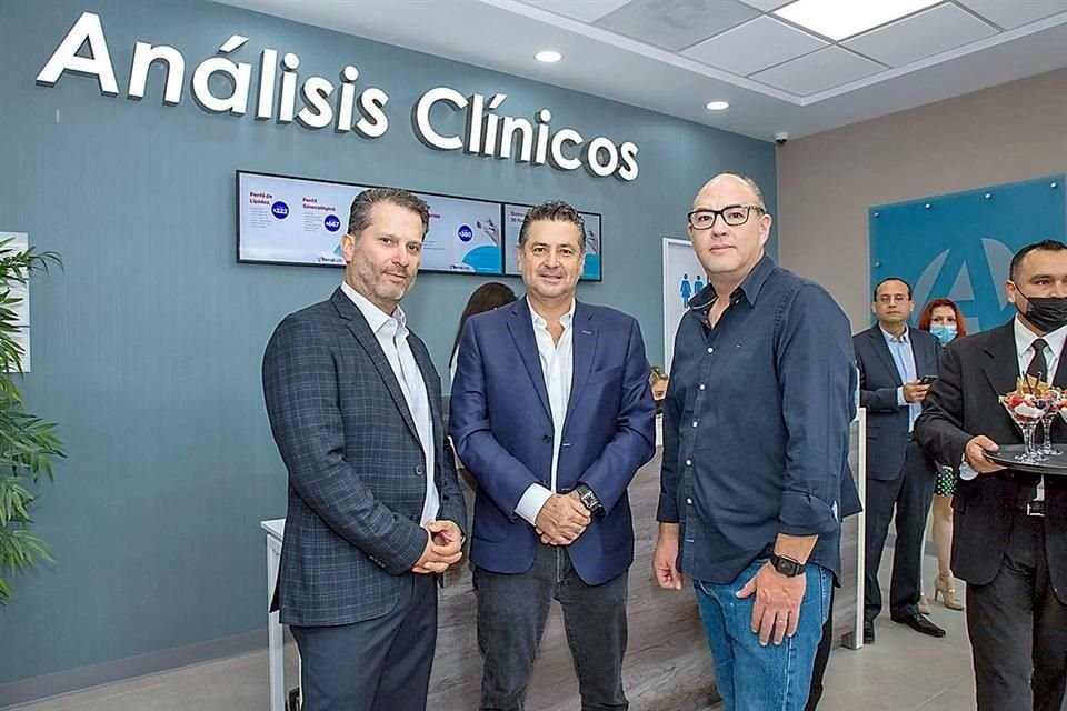 Enrique Villarreal, Gabriel Zavala y Rodrigo Buerba.