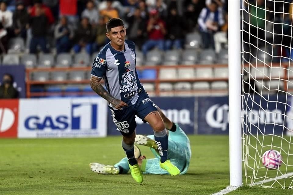 Víctor Guzmán anotó el 1-0 al minuto 19.