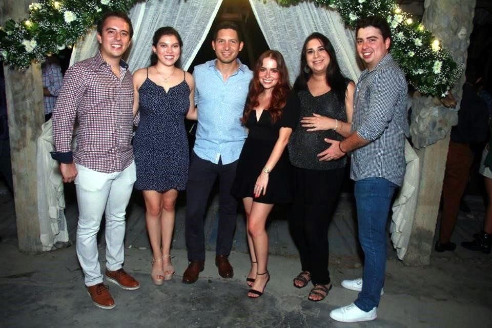 Mariano Villarreal Lozano, Olga Gómez, Hugo González, Lupita Villarreal, Lorena Garza de Villarreal y Felipeduardo Villarreal Lozano