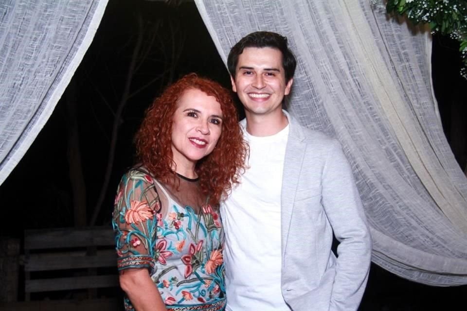 Lupita Lozano de Villarreal y Bernardo Villarreal Lozano