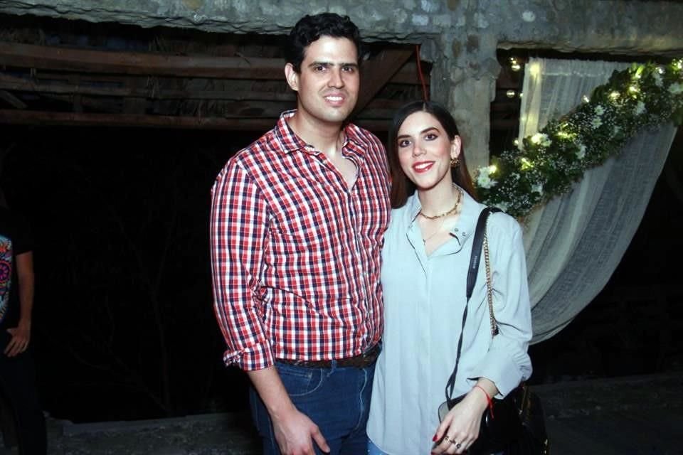 Arturo Salazar y Michelle Williams
