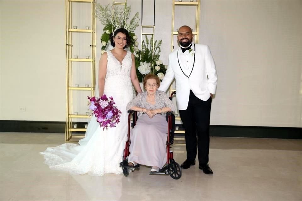 Héctor Mauricio Molina Romo, Consuelo de Lón Leos y Rosa Carolina Licona González