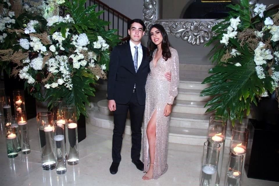 Israel Rojas y Tiare Esparza