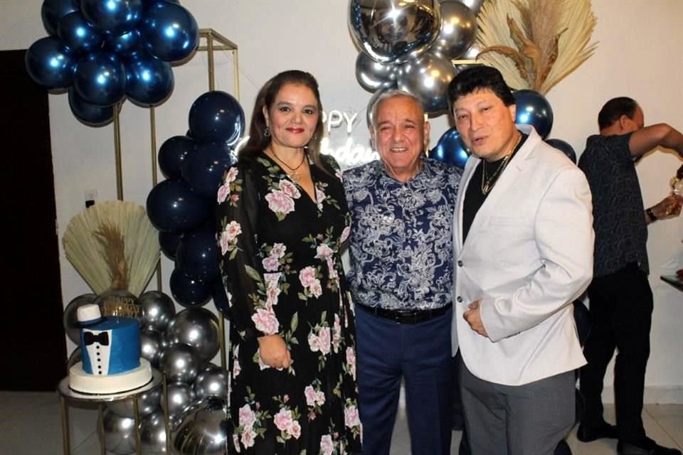 Nancy Alcorta, Roberto González y César González