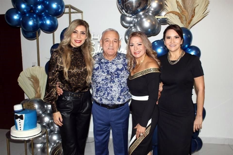 Laura Villegas, Roberto González, Claudia de León y Griselda Arratia