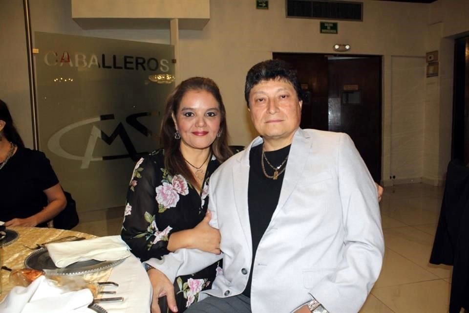 Nancy Alcorta y Óscar Treviño