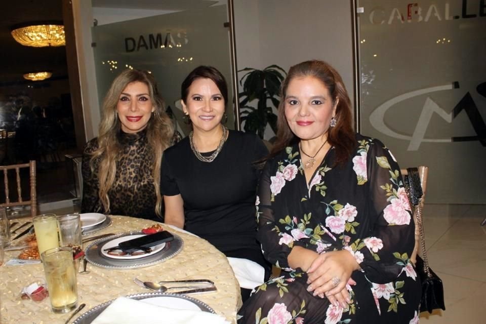 Laura Villegas, Griselda Arratia y Nancy Alcorta