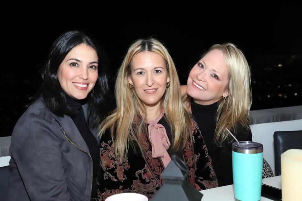 Cynthia Pozas, Sara Castillo y Luly Rodríguez