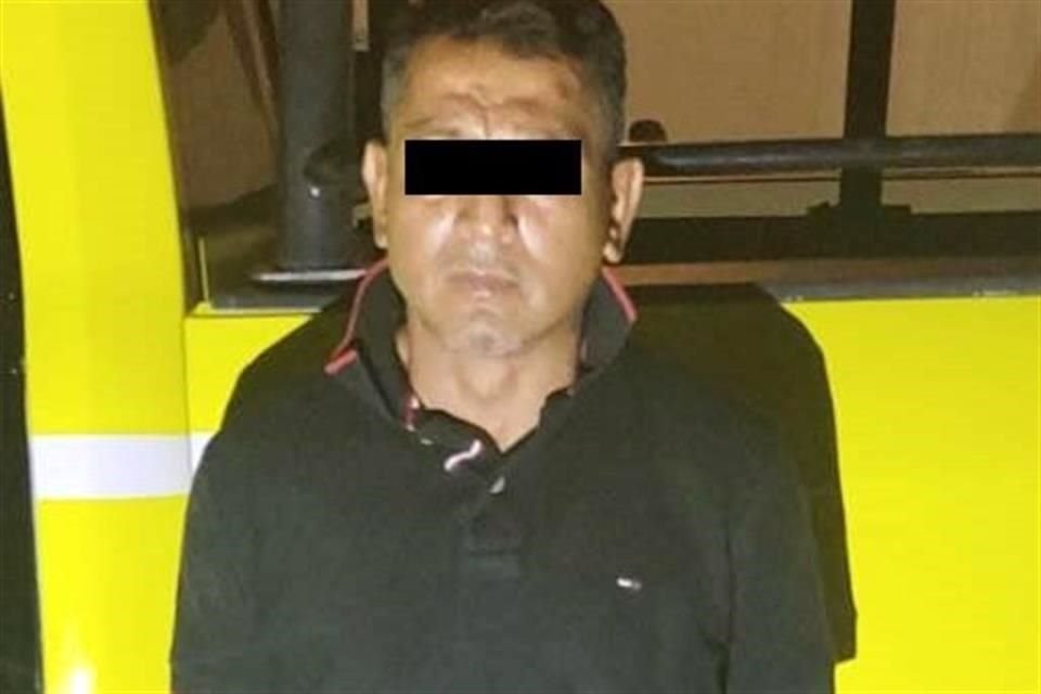 Los detenidos fueron identificados como Adolfo, de 44 años, y Nora, de 42, quienes hasta hace poco mantenían una relación sentimental, la cual terminaron.