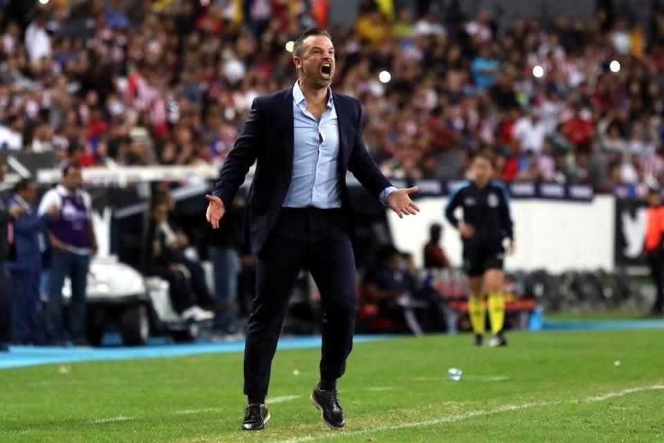 Rafael Puente será el entrenador de Pumas.