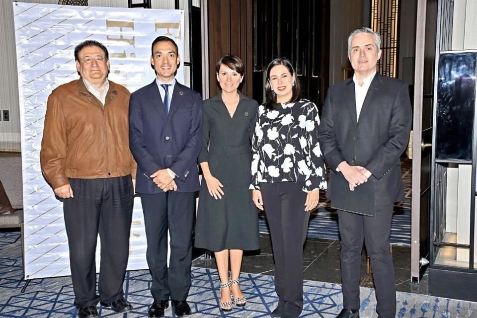 Orel Arrambide, Francisco Lozano, Mónica Sánchez, Gaby Riveros y Bernardo Sada
