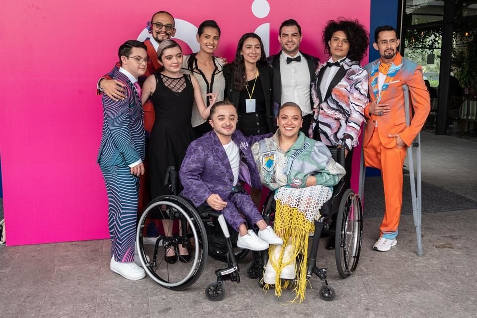 Con una pasarela incluyente, All Inclusive Runway es una iniciativa que afirma que la belleza viene en muchos envases.