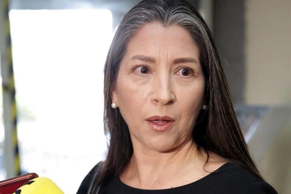 La primera en registrarse fue Deyanira Flores Rodríguez, litigante independiente.