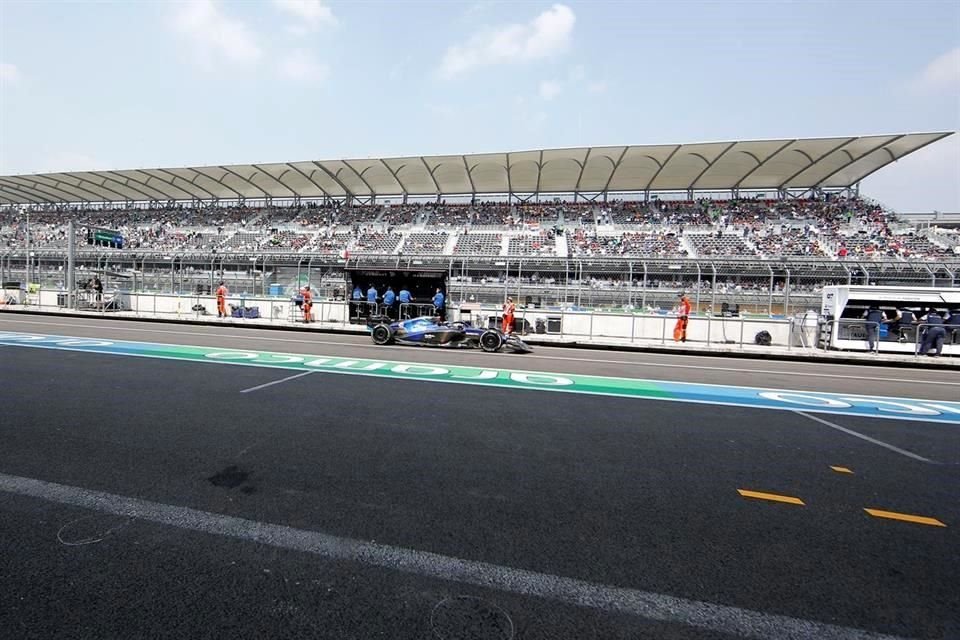 Buen ambiente en el AHR en el primer día de actividades del GP de México.