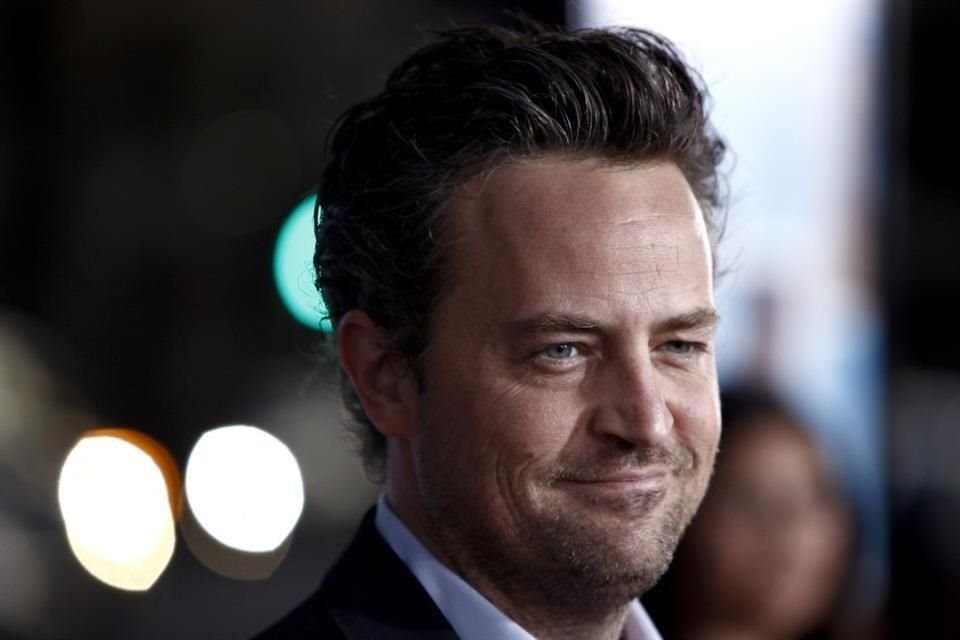 Matthew Perry compartió cómo rompió el ciclo de adicción que lo llevó a robar pastillas hasta de botiquines.