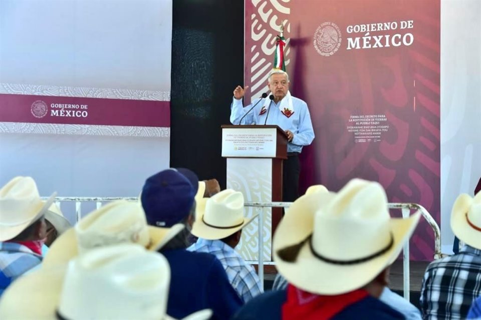 El Presidente López Obrador anunció que México y EU están analizando un plan para impulsar energías renovables entre ambas naciones.